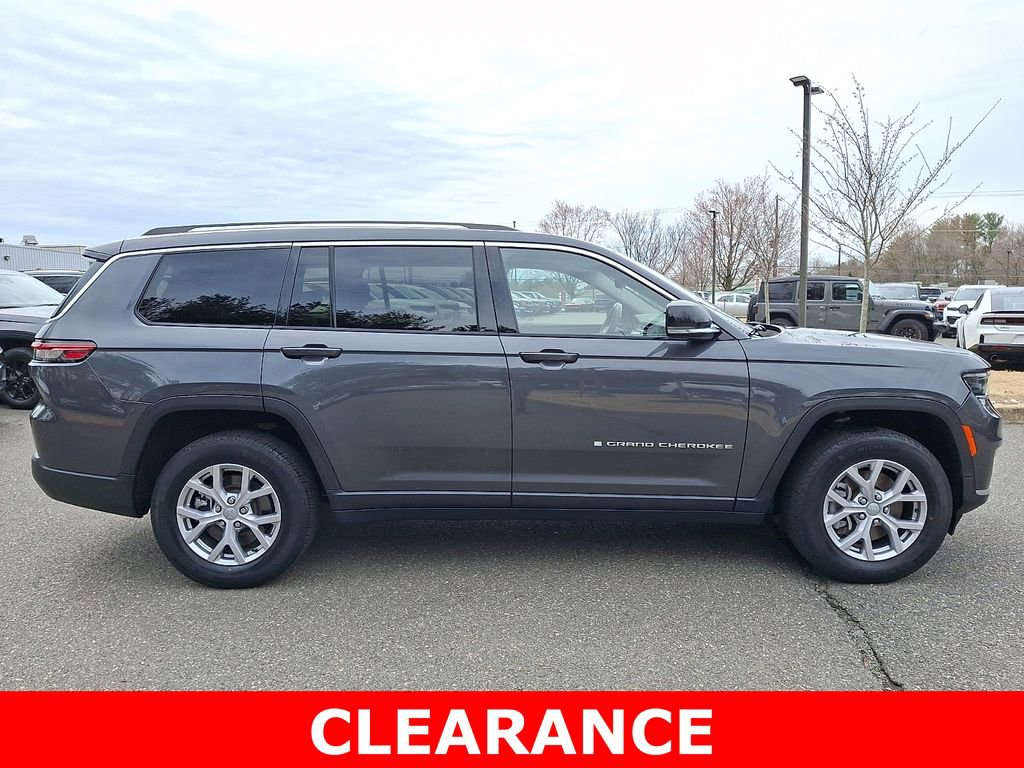 Used 2022 Jeep Grand Cherokee L Limited AWD/4WD image 7