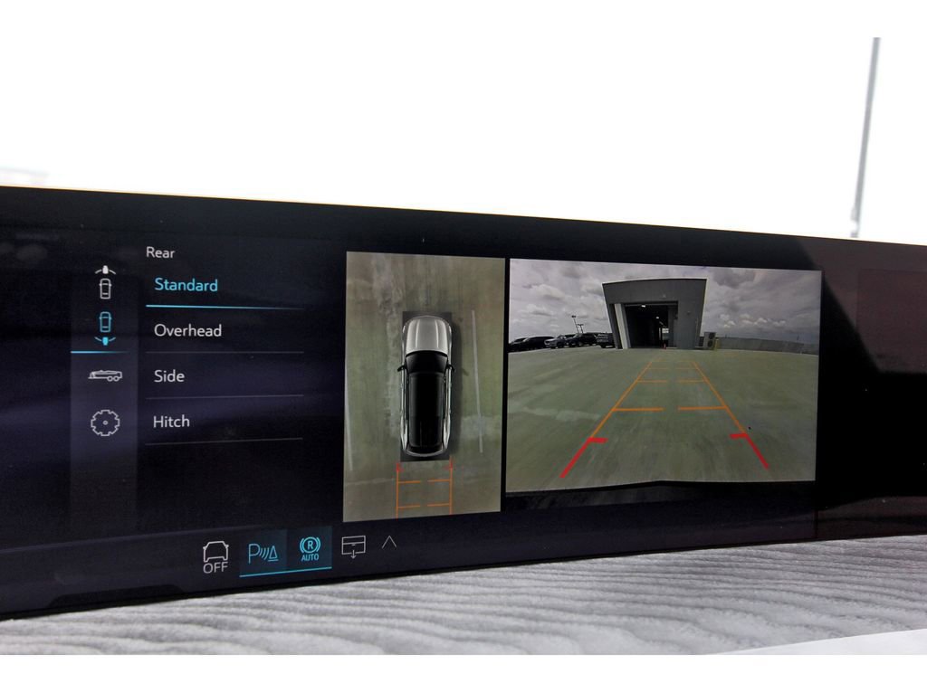 New 2026 Cadillac Escalade IQ Luxury 2 image 17