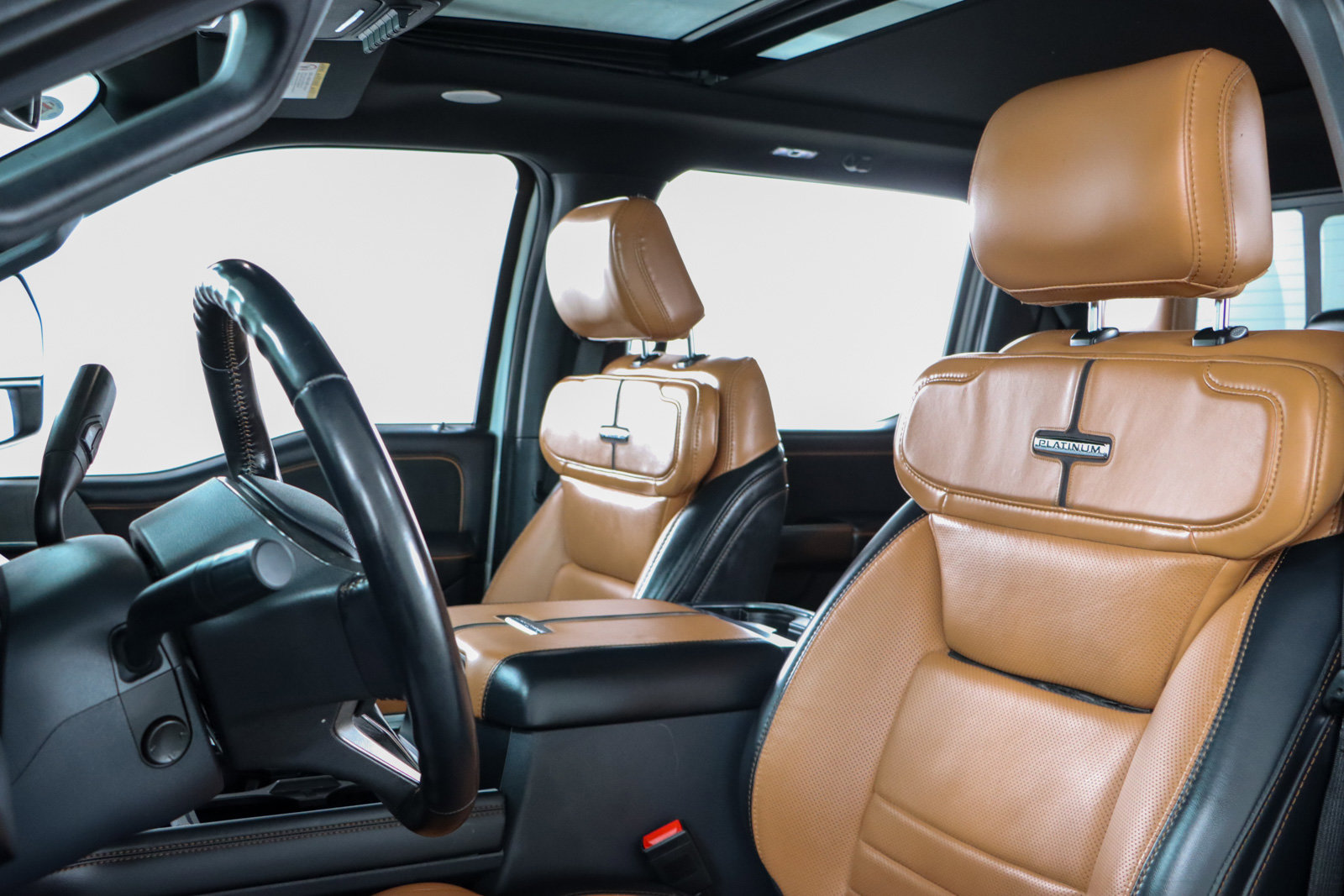 Used 2024 Ford F250 Platinum w/ FX4 Off-Road Package image 27