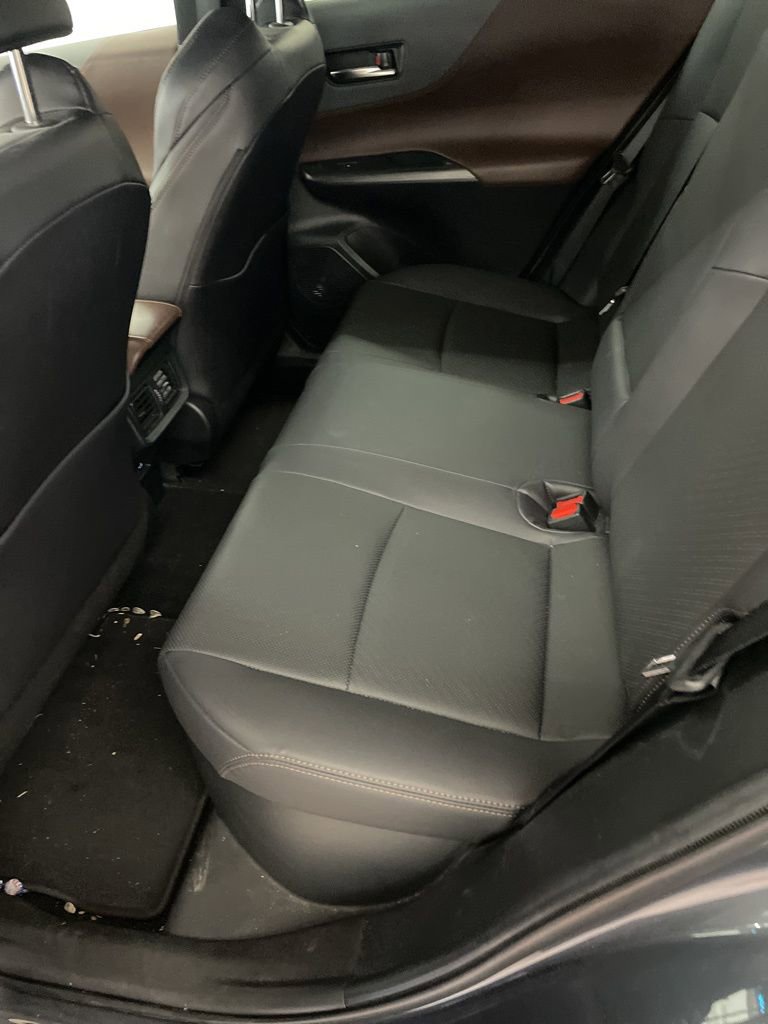 Used 2023 Toyota Venza Limited image 15