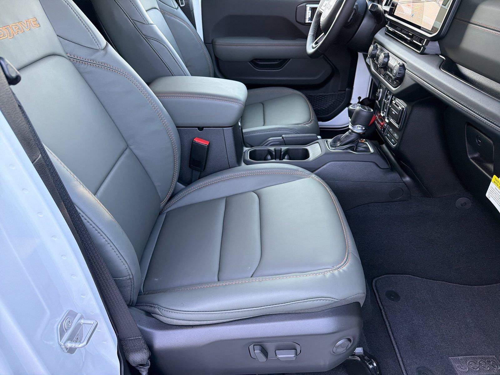 New 2026 Jeep Gladiator Mojave AWD/4WD image 8
