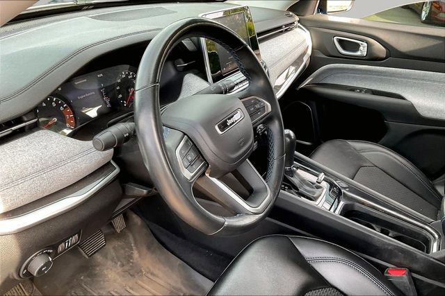 Used 2022 Jeep Compass Latitude w/ Sun and Sound Group image 12