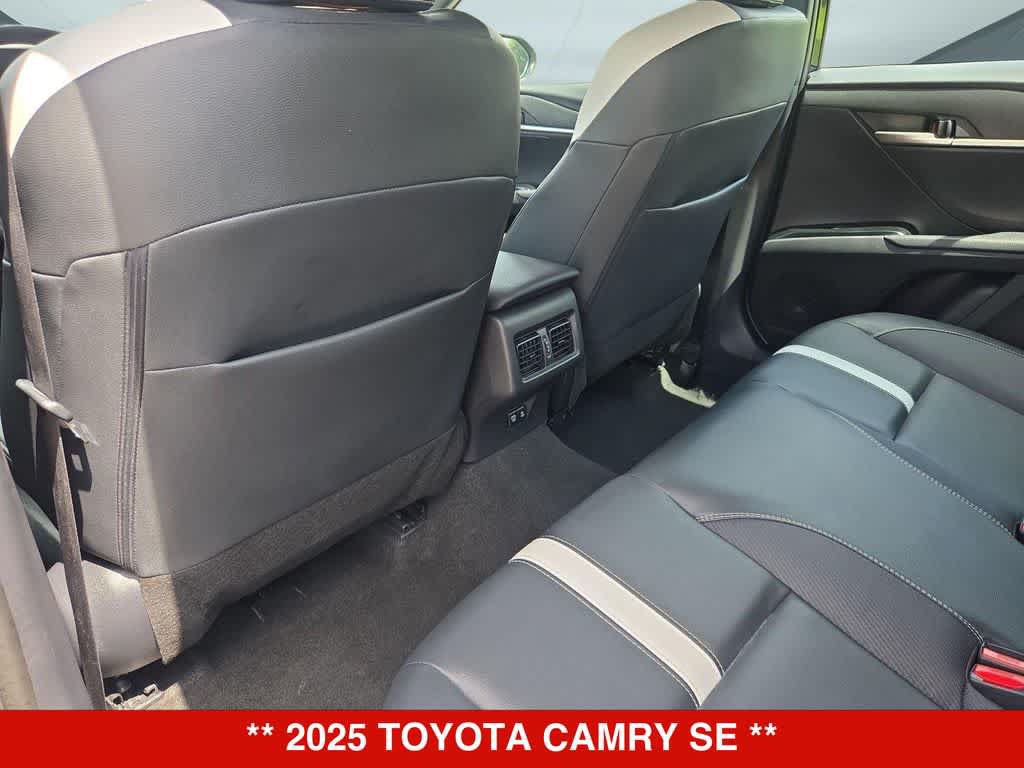 Used 2025 Toyota Camry SE FWD image 17