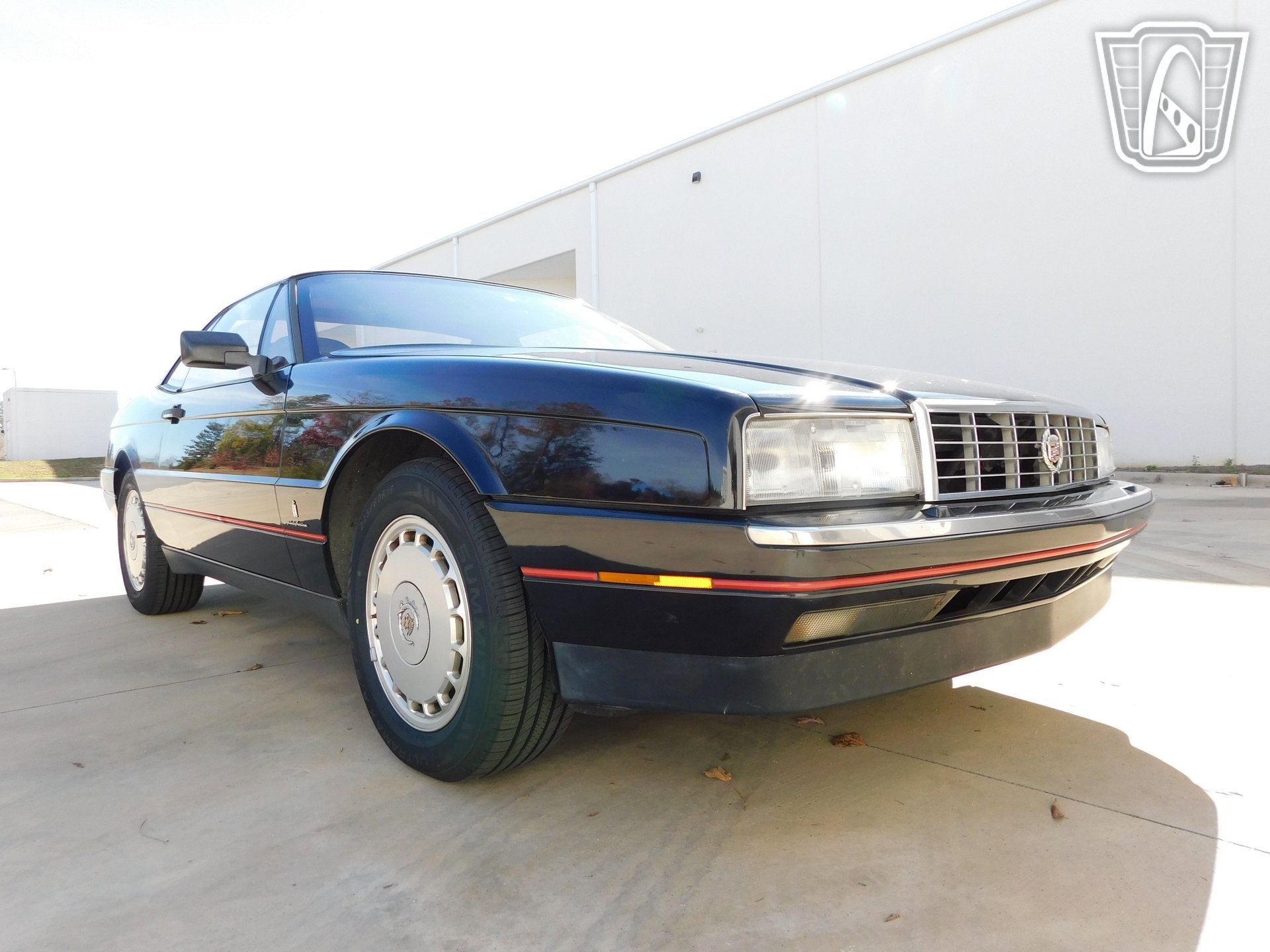 Used 1989 Cadillac Allante FWD image 36