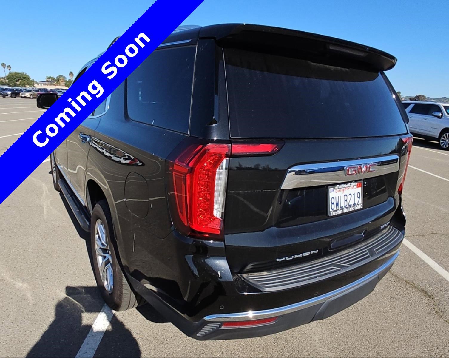 Used 2021 GMC Yukon SLT w/ SLT Premium Package image 4