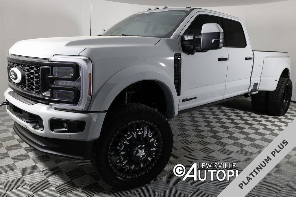 Used 2025 Ford F450 Platinum w/ Platinum Plus Package image 1