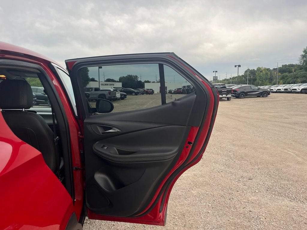 Used 2026 Buick Encore GX Preferred FWD image 30