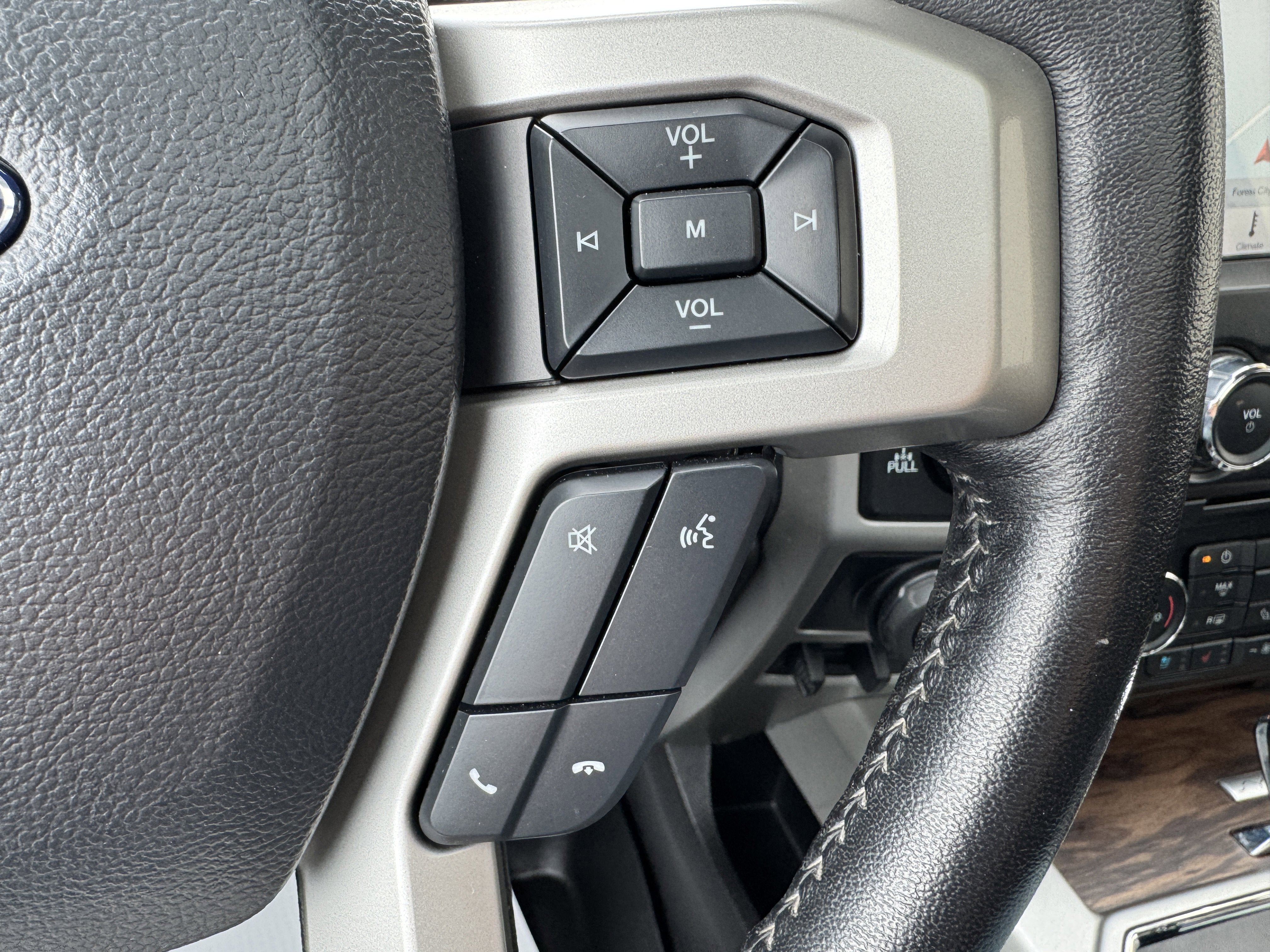Used 2018 Ford F150 Lariat AWD/4WD image 13