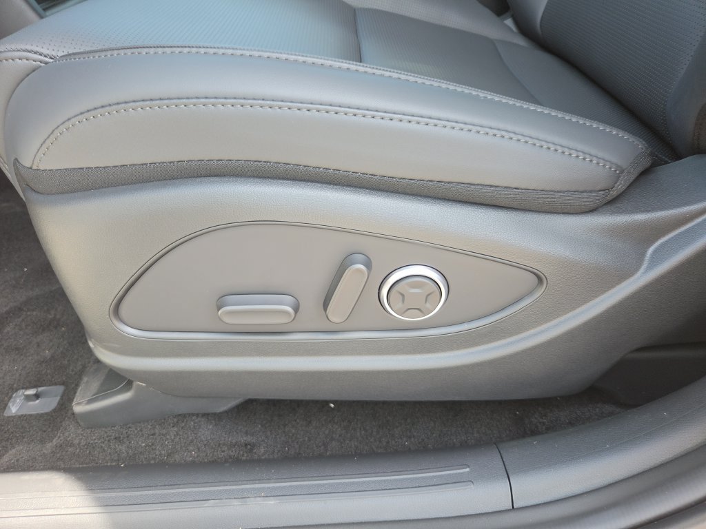 New 2027 Hyundai Palisade SEL Premium FWD image 12