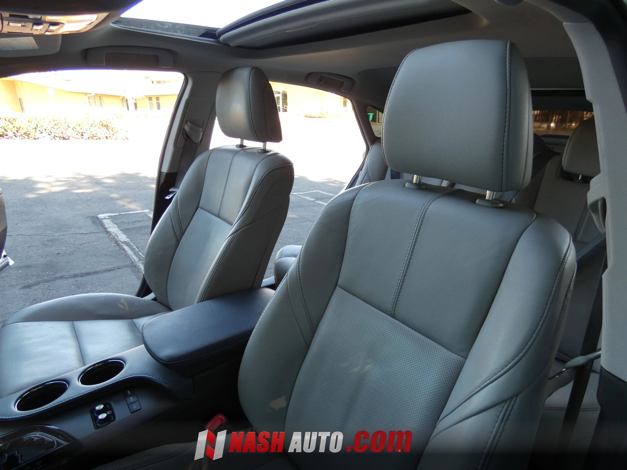 Used 2014 Toyota Avalon Limited FWD image 51