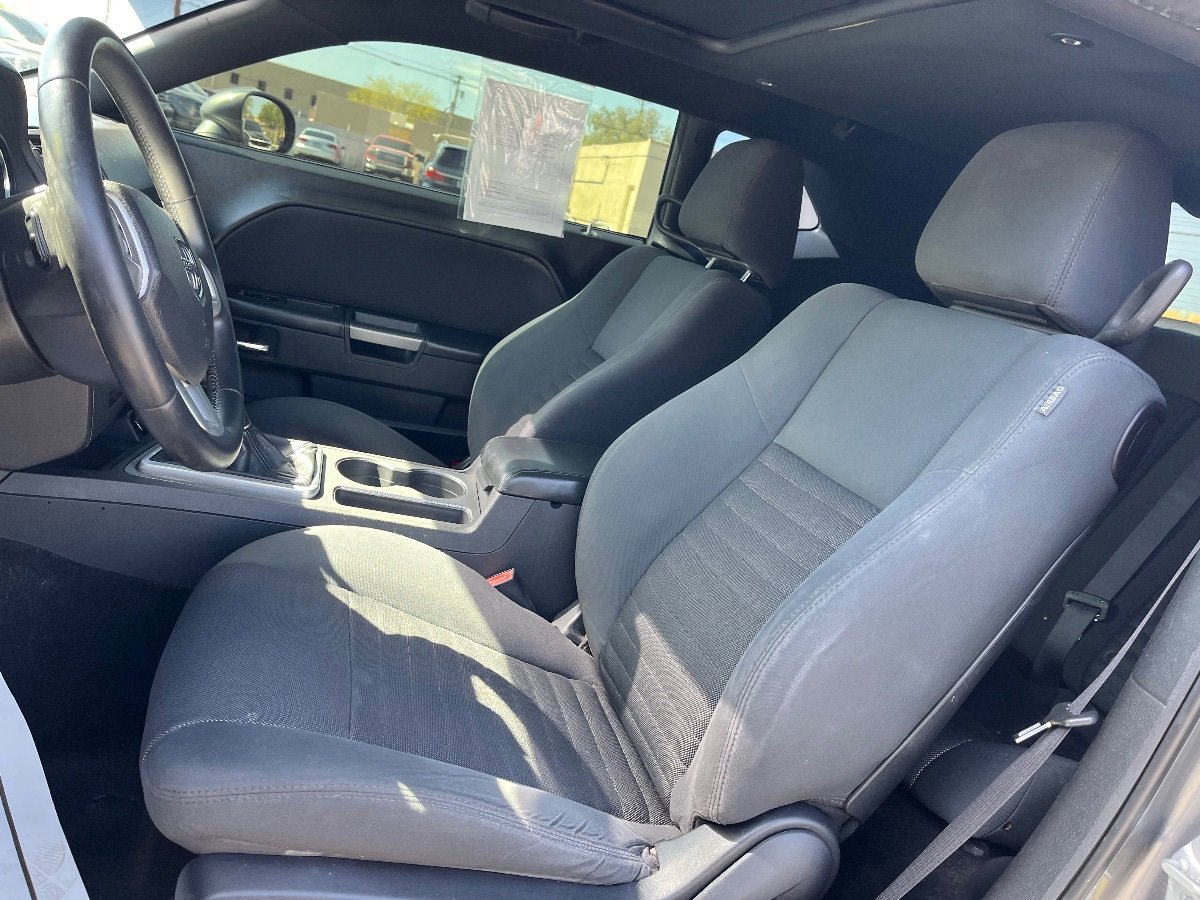 Used 2012 Dodge Challenger R/T RWD image 25