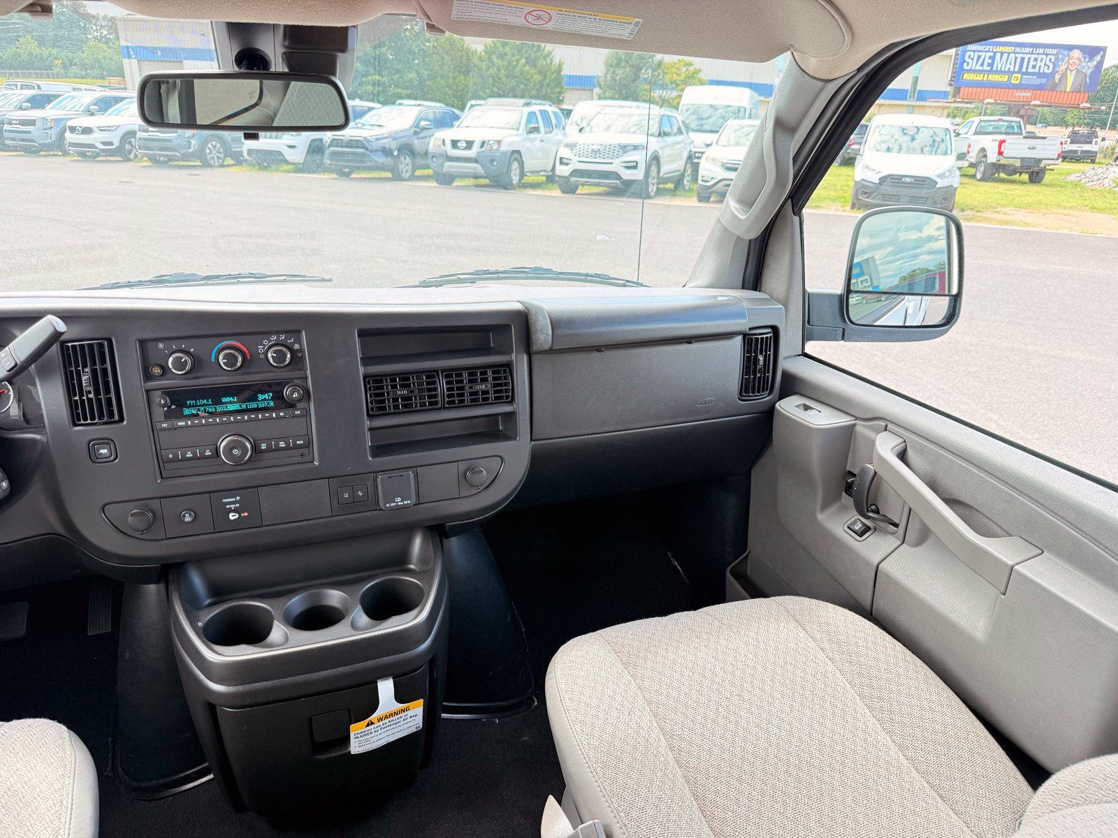 Used 2026 Chevrolet Express 3500 LT w/ LT Preferred Equipment Group RWD image 21