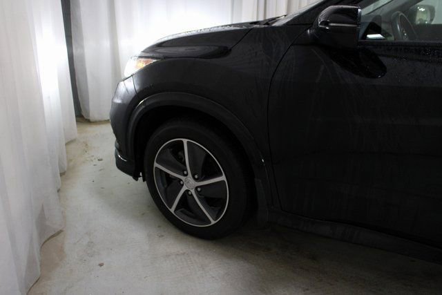 Used 2020 Honda HR-V Touring image 8