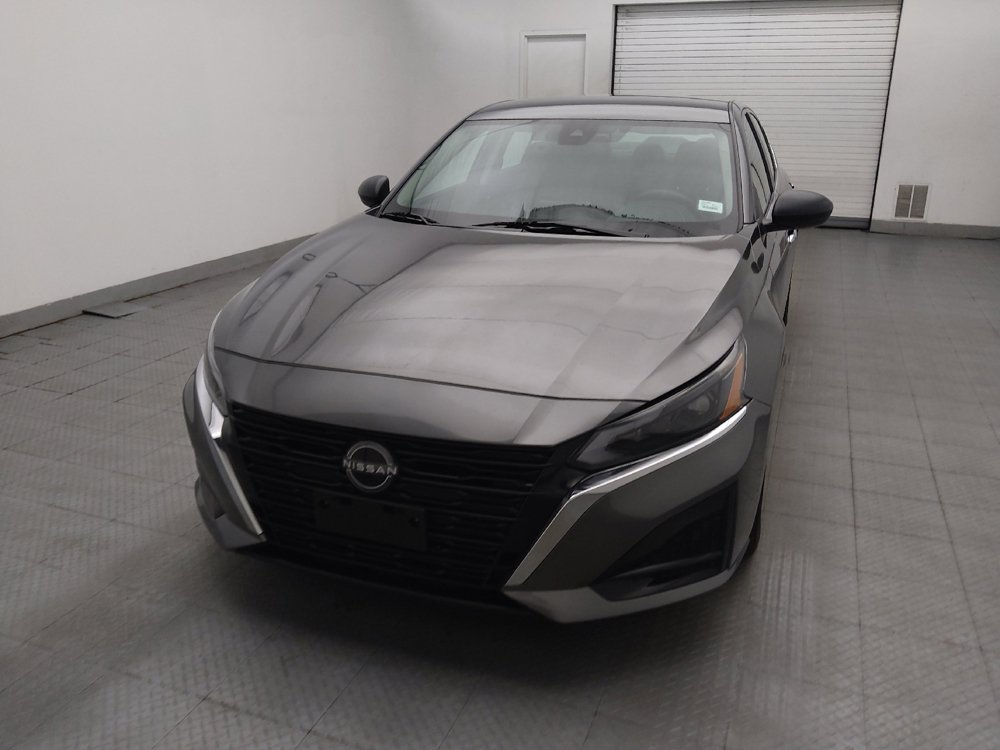 Used 2024 Nissan Altima 2.5 SV FWD image 15
