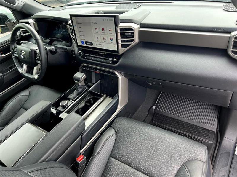 Used 2025 Toyota Sequoia SR5 image 17