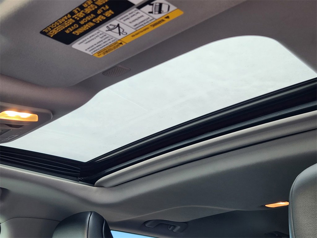 Used 2020 Toyota Highlander XLE image 27