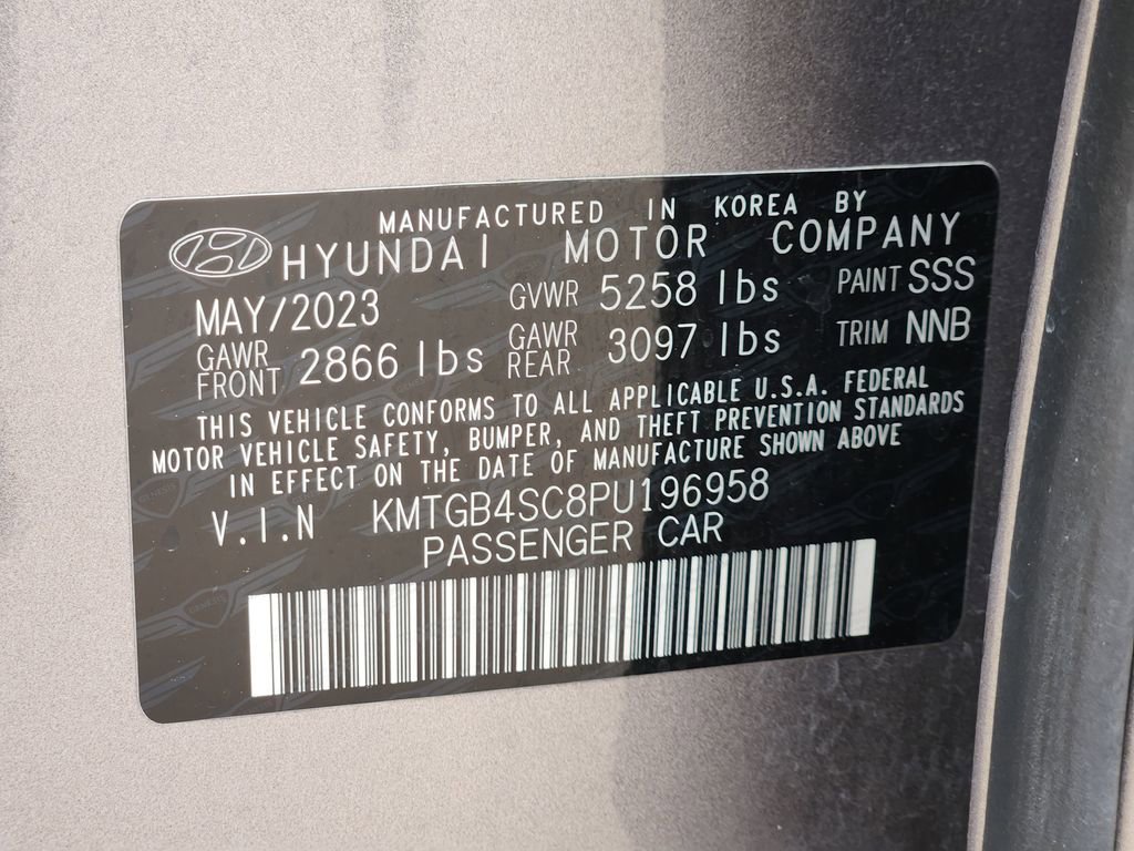 Used 2023 Genesis G80 2.5T image 38