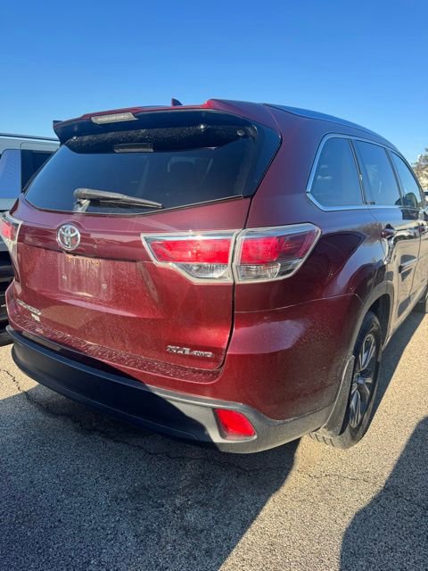 Used 2015 Toyota Highlander XLE image 3