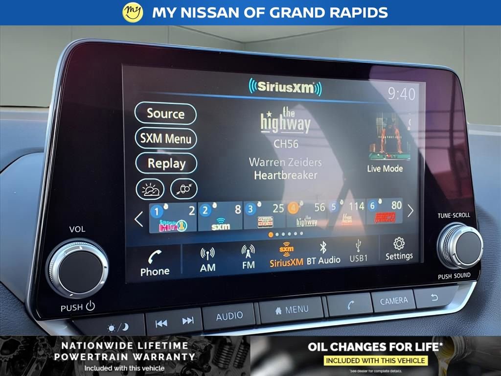 New 2025 Nissan Sentra SR image 15