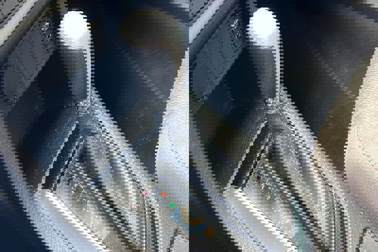 Used 2017 Toyota Corolla LE w/ Carpet Mat Package (TMS) FWD image 22