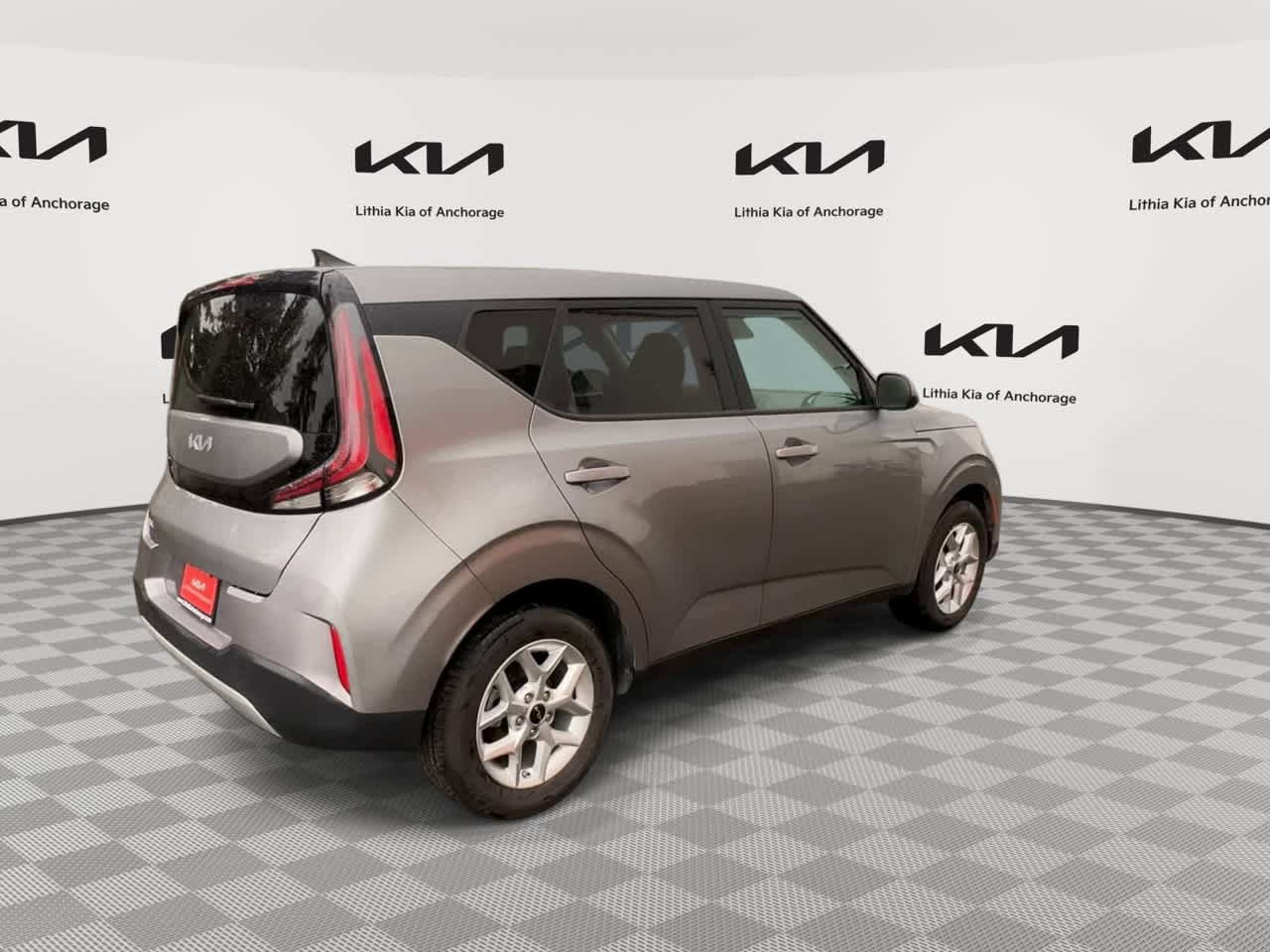 Certified 2025 Kia Soul LX w/ LX Technology Package FWD image 8