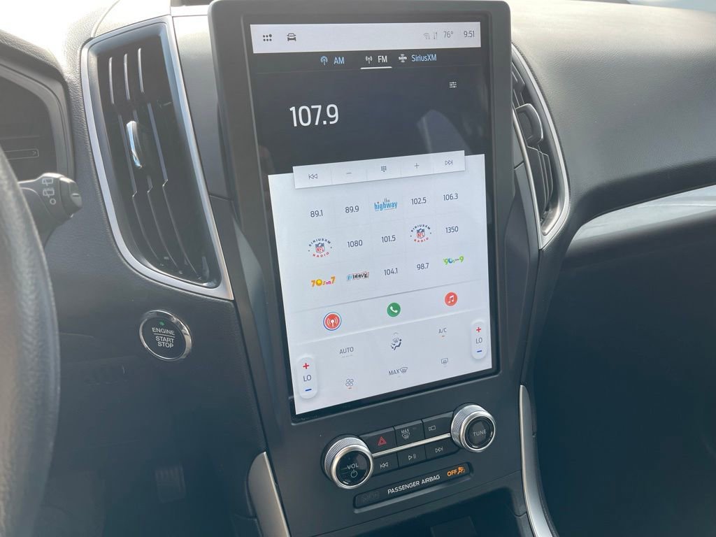 Used 2024 Ford Edge SE w/ Black Appearance Package image 13