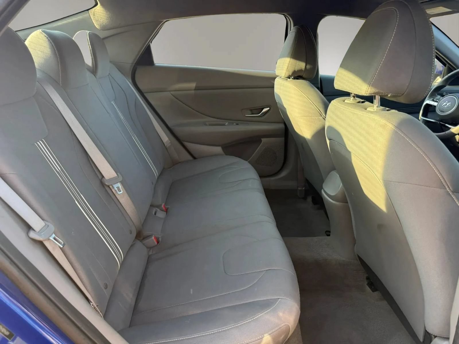 Used 2023 Hyundai Elantra SEL w/ Convenience Package FWD image 17