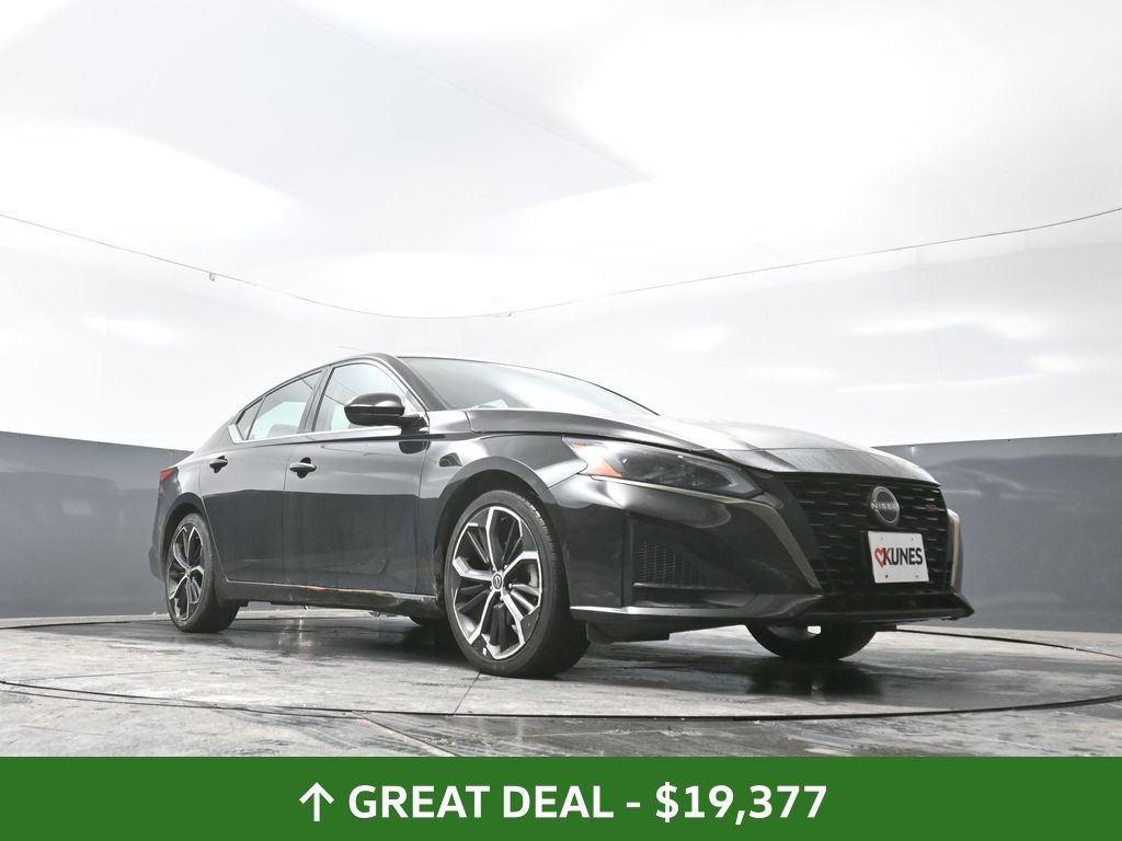 Used 2024 Nissan Altima 2.5 SR image 27