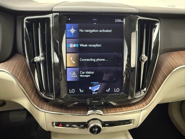 Used 2021 Volvo XC60 T5 Momentum w/ Climate Package image 19