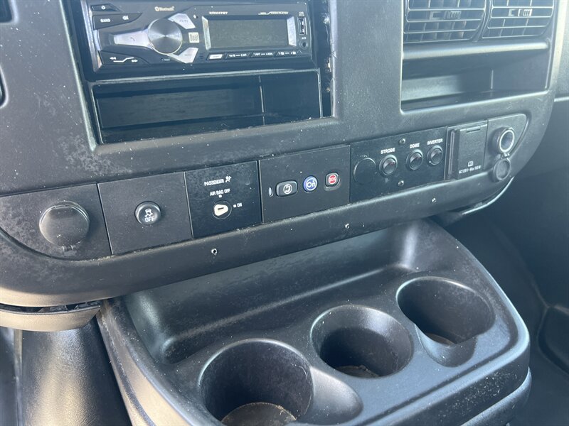 Used 2018 Chevrolet Express 2500 w/ Driver Convenience Package image 17