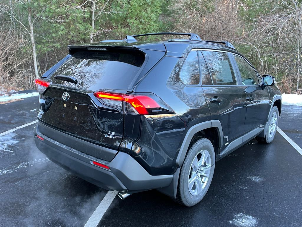 New 2025 Toyota RAV4 LE image 5