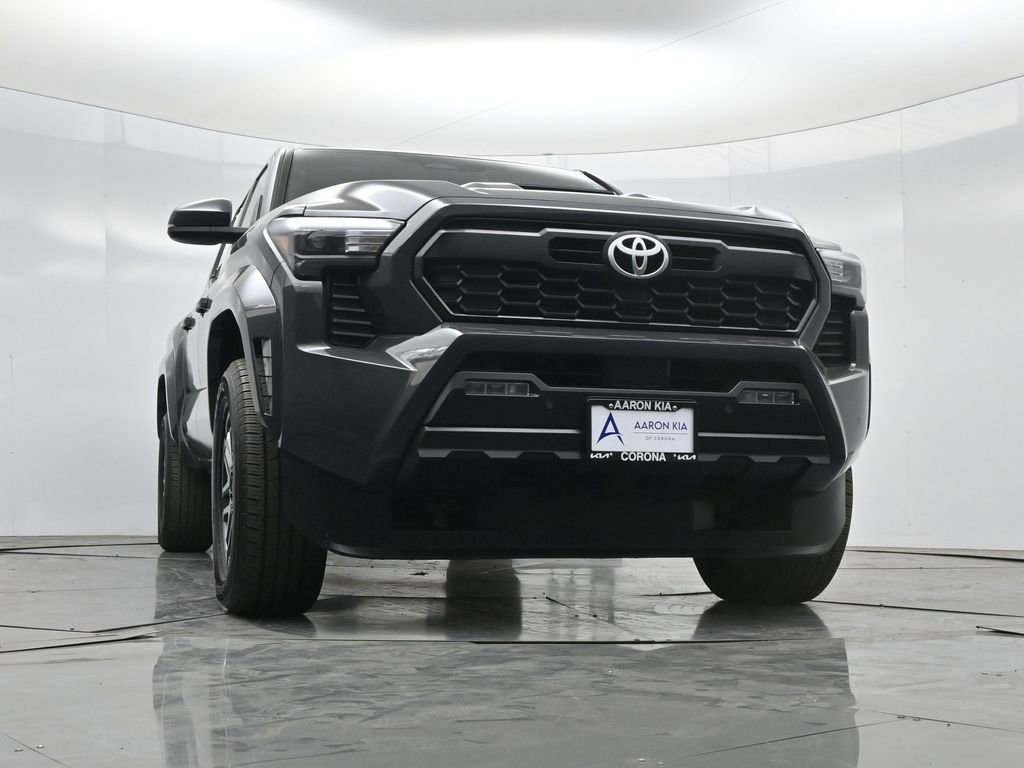Used 2024 Toyota Tacoma TRD Sport w/ TRD Sport Upgrade Package image 45