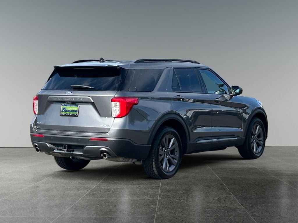 Used 2023 Ford Explorer XLT w/ Equipment Group 202A AWD/4WD image 9