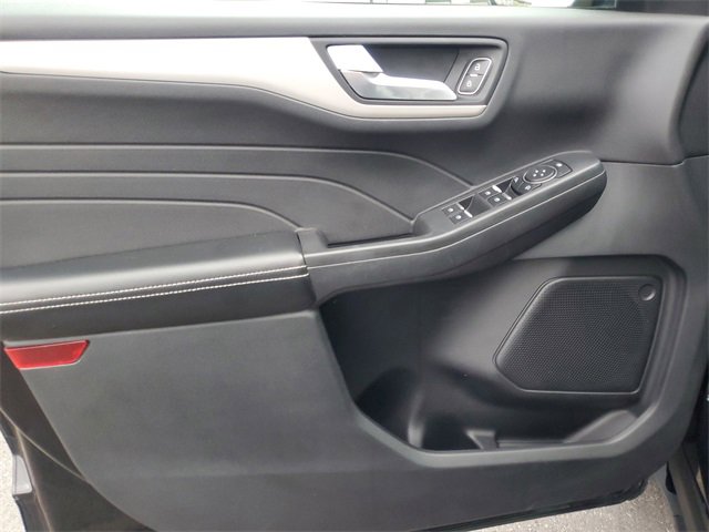 Used 2022 Ford Escape SEL image 12