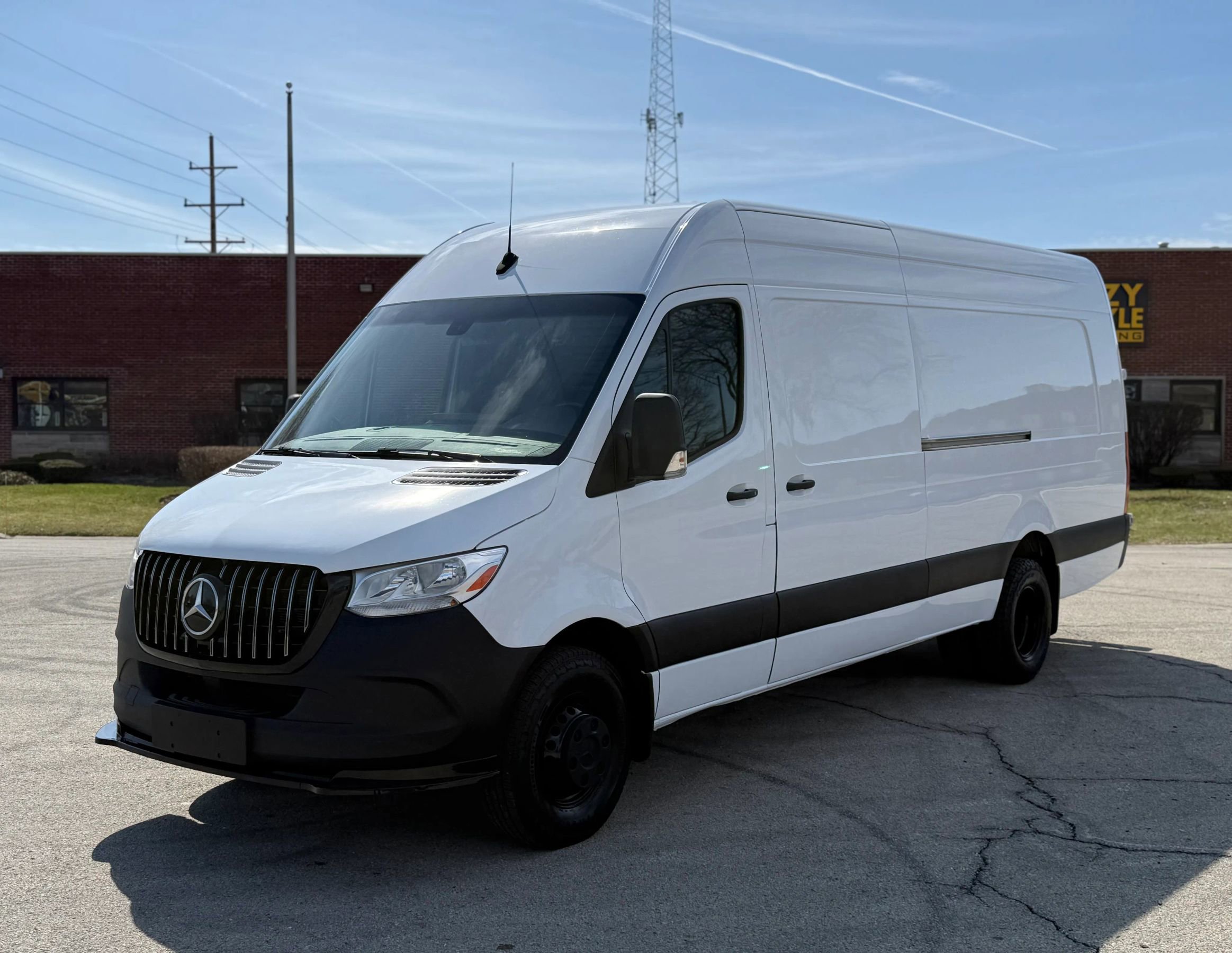Used 2021 Mercedes-Benz Sprinter 4500 image 3