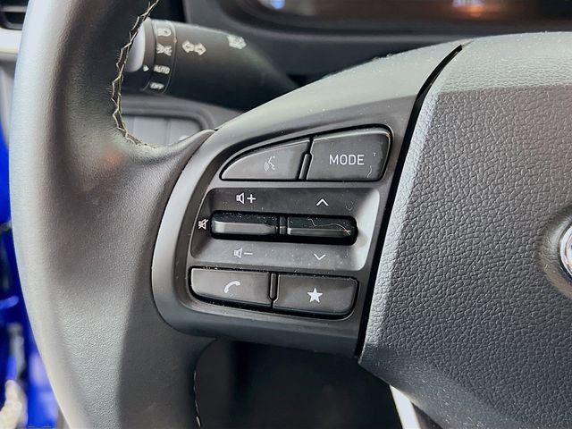 Used 2025 Hyundai Venue SEL FWD image 13