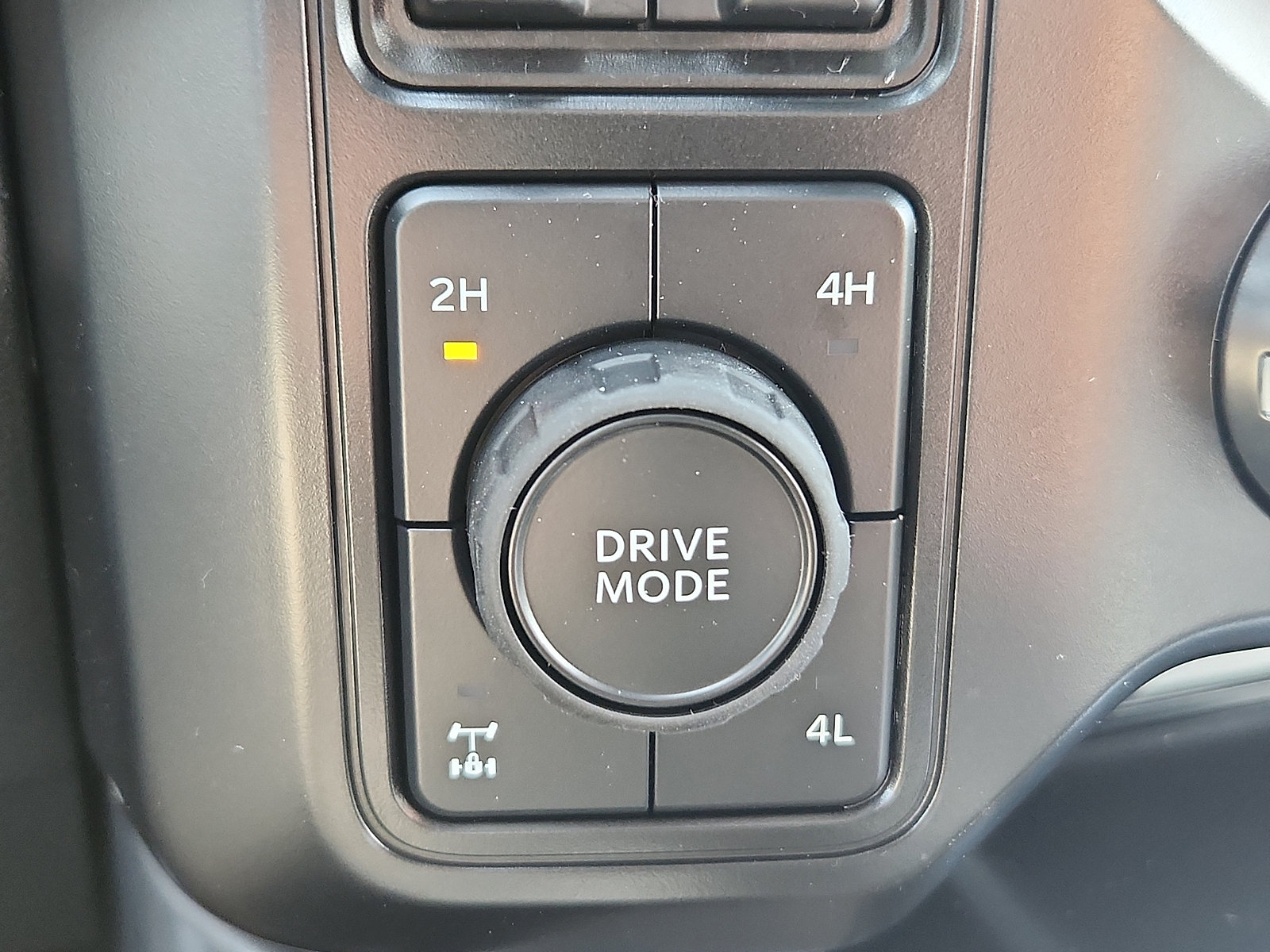 New 2026 Ford F250 Lariat w/ FX4 Off-Road Package AWD/4WD image 17