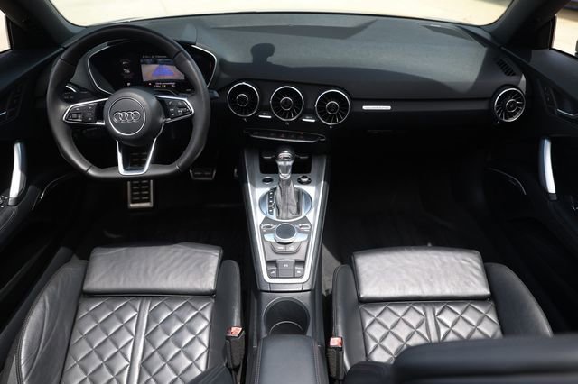 Used 2017 Audi TT 2.0T w/ Technology Package AWD/4WD image 2