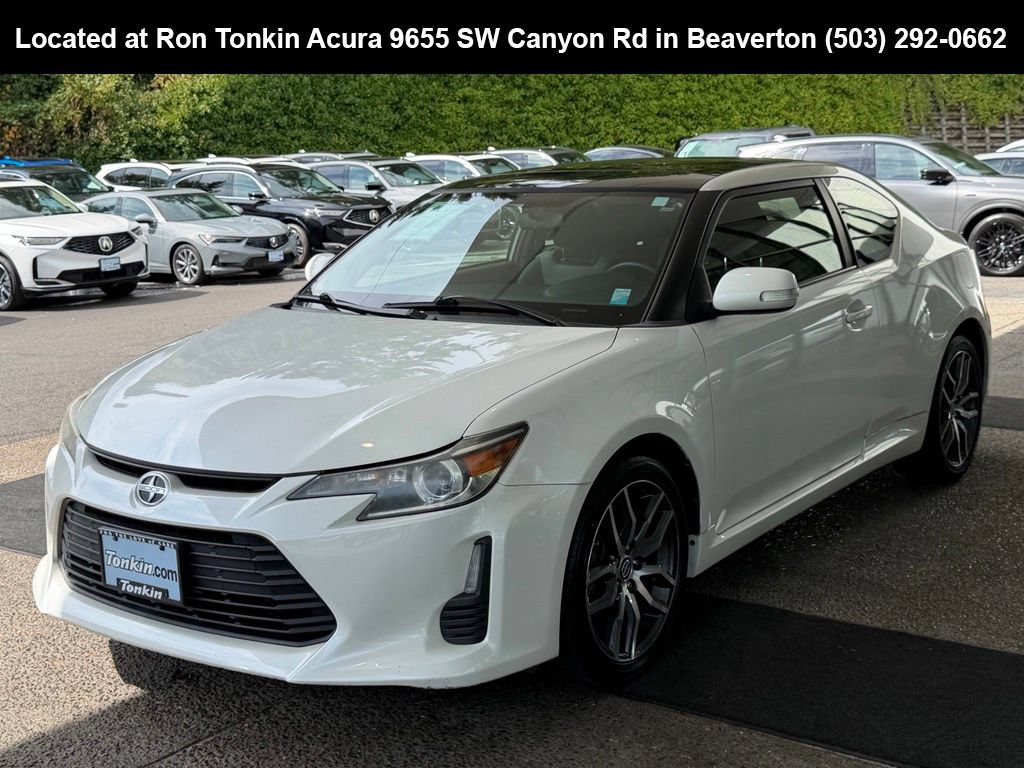 Used 2015 Scion tC FWD image 4