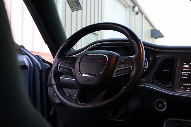 Used 2022 Dodge Challenger R/T Scat Pack w/ Driver Convenience Group RWD image 41