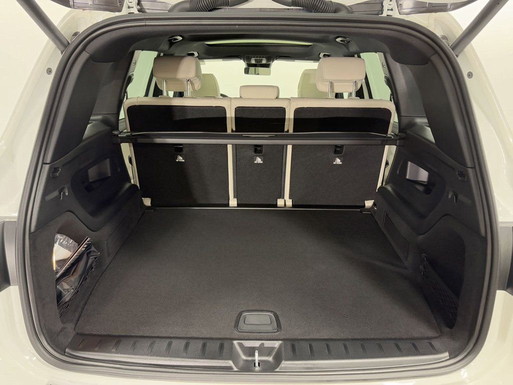 Certified 2024 Mercedes-Benz EQB 350 4MATIC SUV image 28