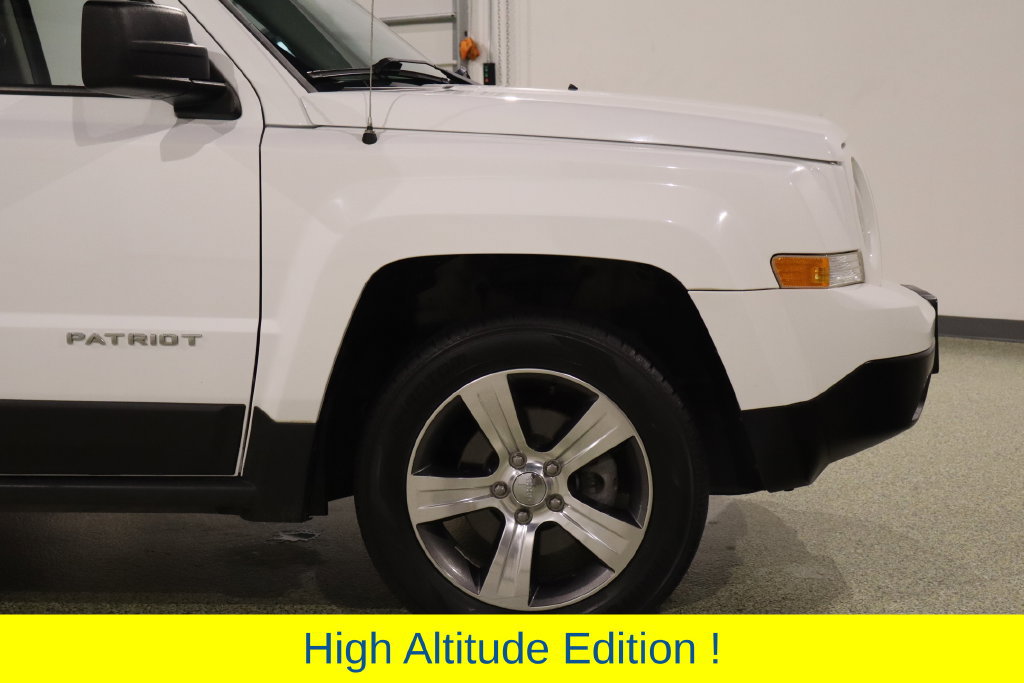 Used 2016 Jeep Patriot High Altitude FWD image 13