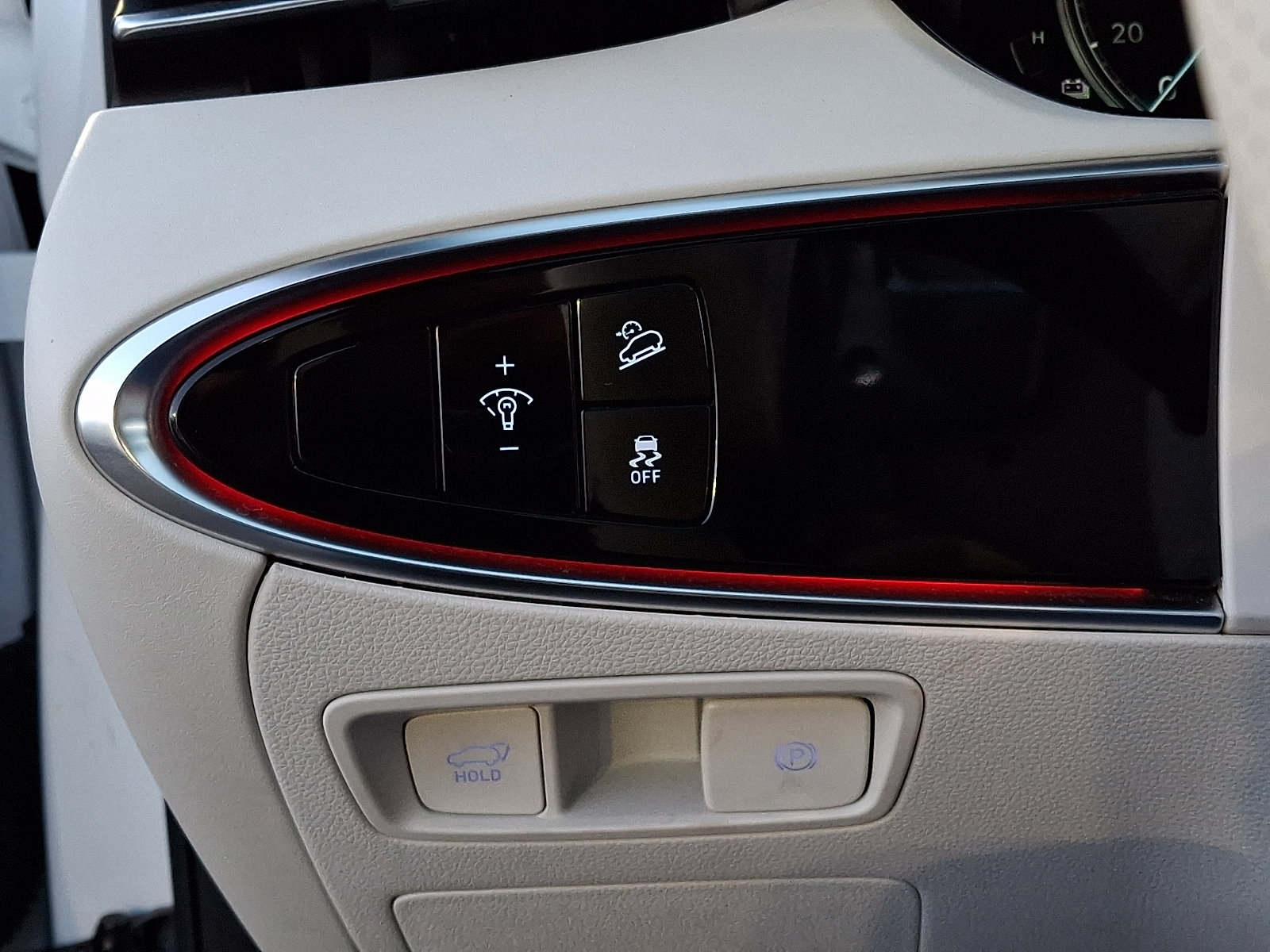 Certified 2025 Genesis Electrified GV70 w/ Prestige Package AWD/4WD image 27