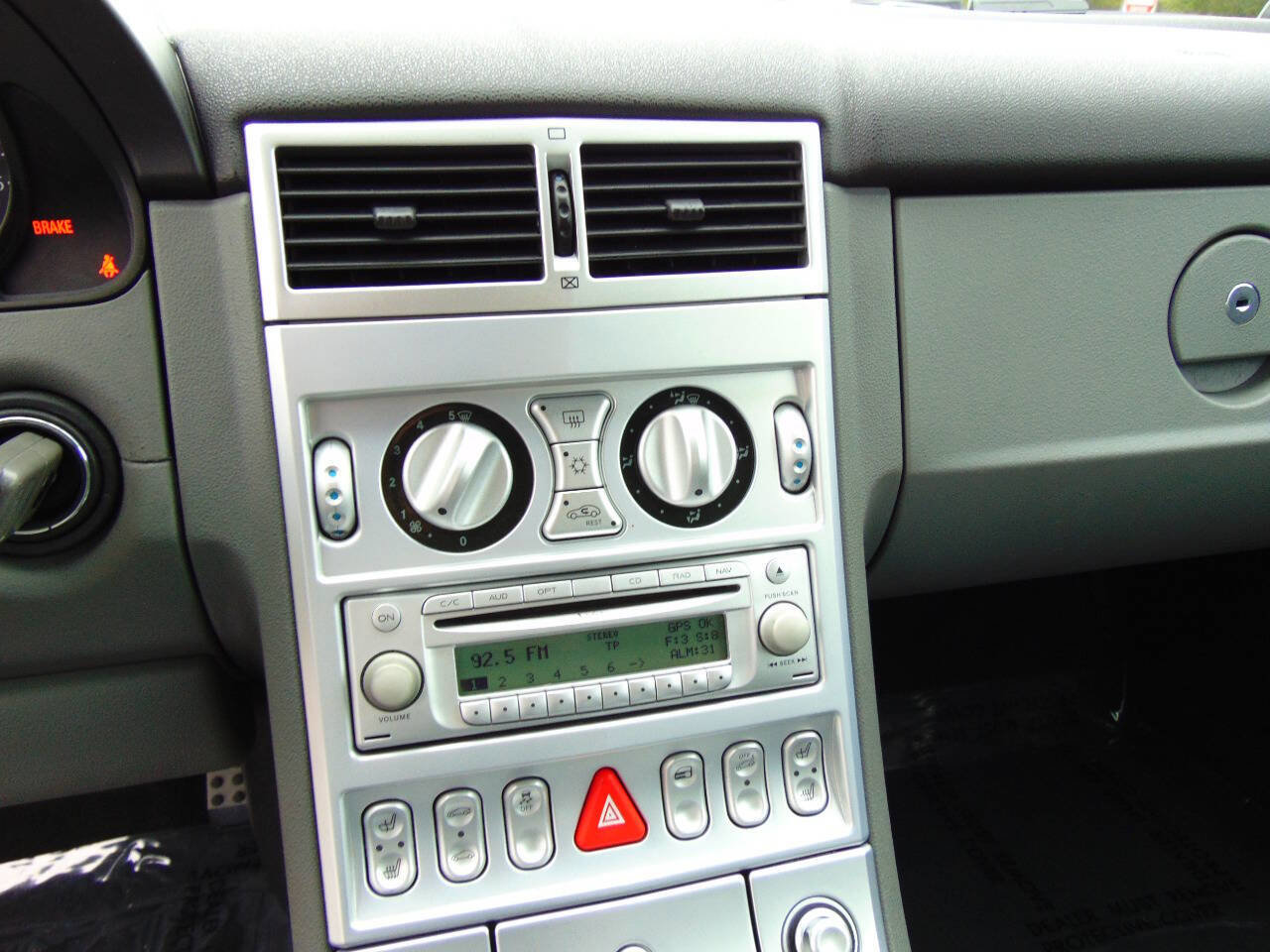 Used 2005 Chrysler Crossfire Limited RWD image 17