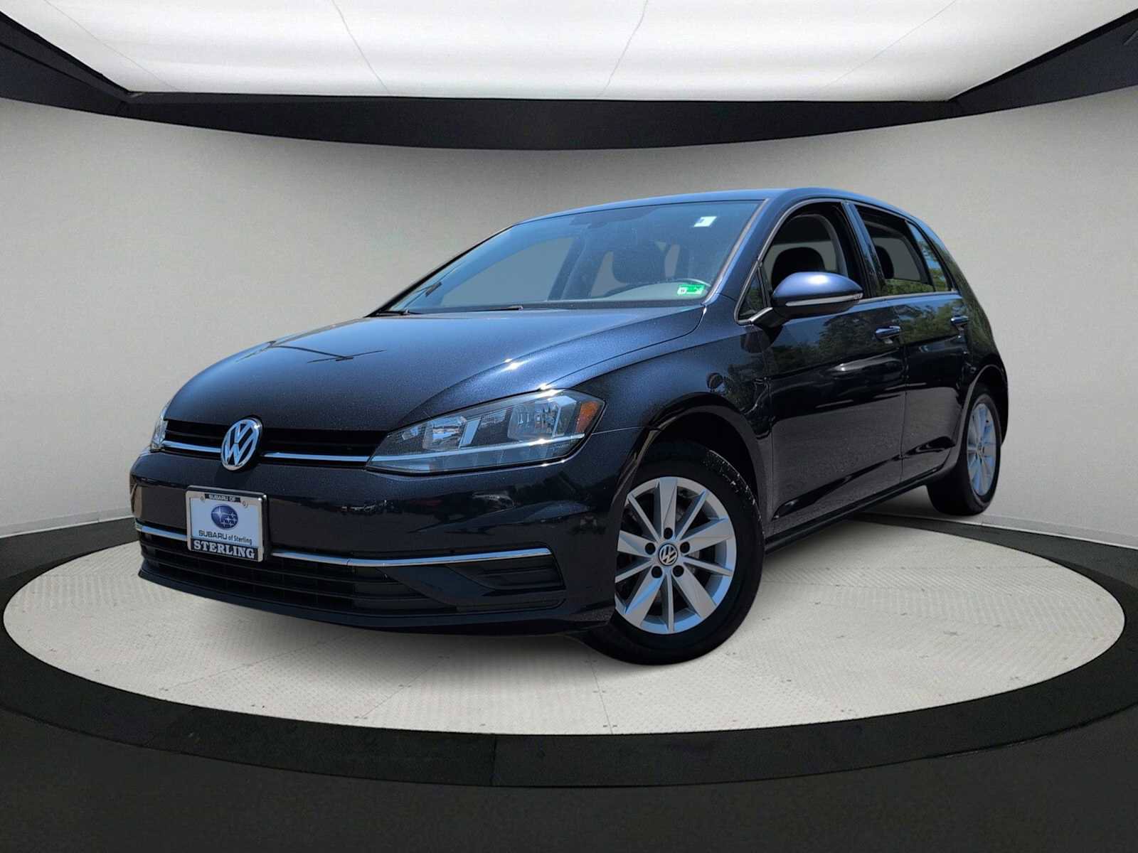 Used 2018 Volkswagen Golf S FWD image 1
