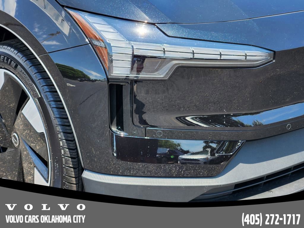 New 2025 Volvo EX30 Plus w/ Protection Package Premier image 7