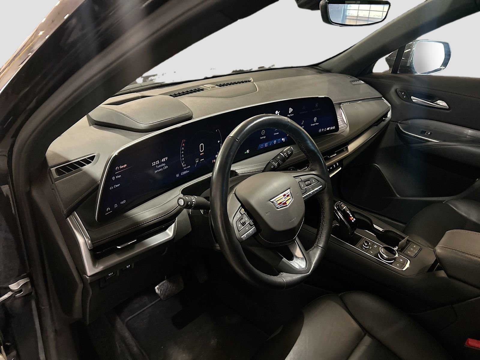 Used 2024 Cadillac XT4 Premium Luxury w/ Technology Package image 9