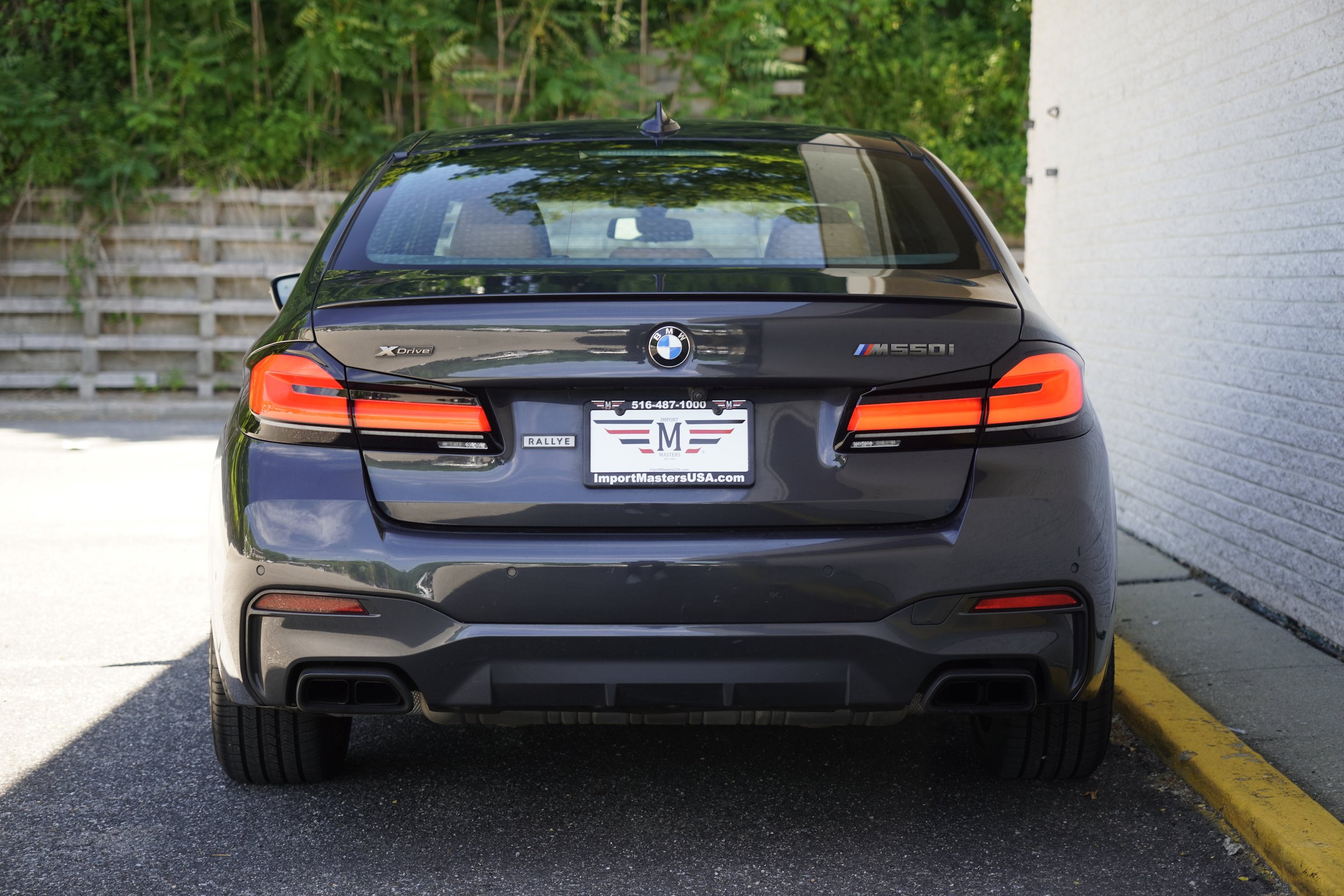 Used 2021 BMW M550i xDrive AWD/4WD image 5