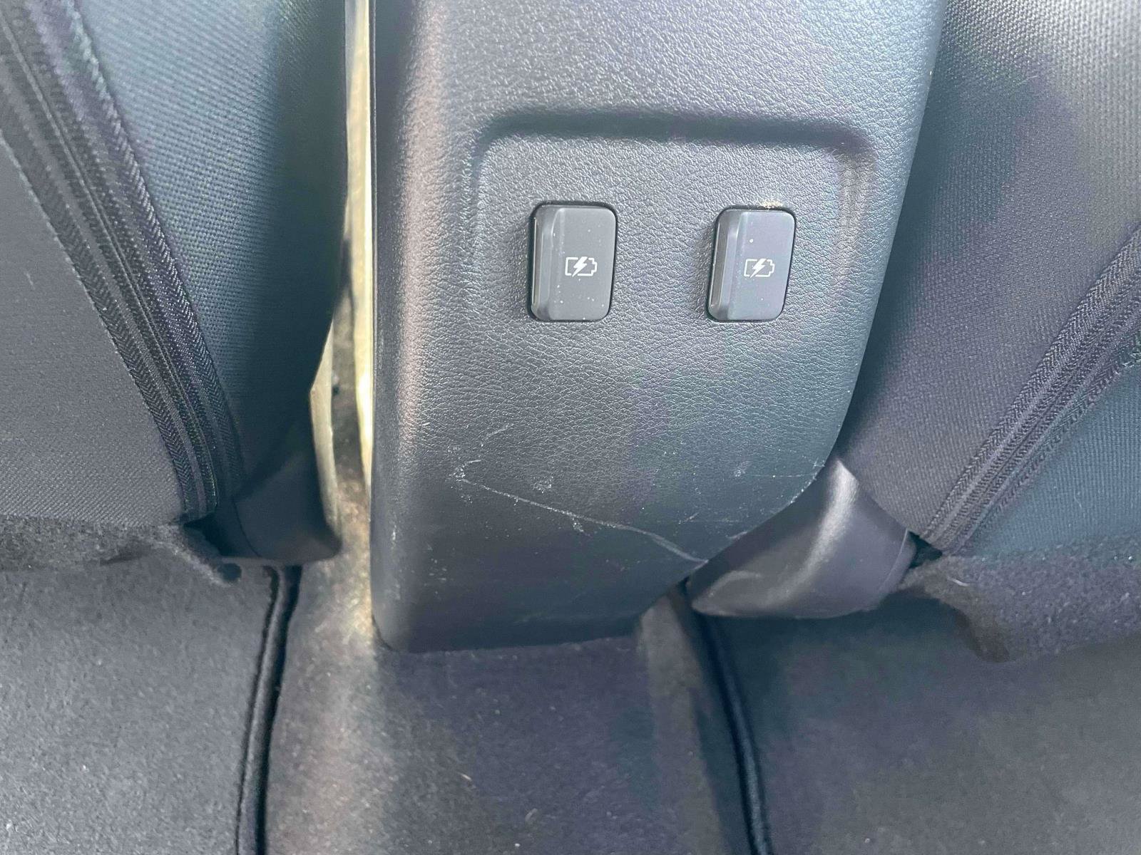 Used 2023 Nissan Kicks SV w/ Interior Electronics Package FWD image 16