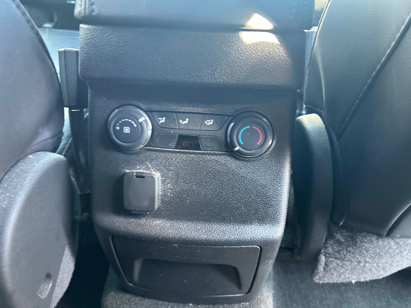 Used 2014 Ford Explorer XLT w/ Equipment Group 202A image 15